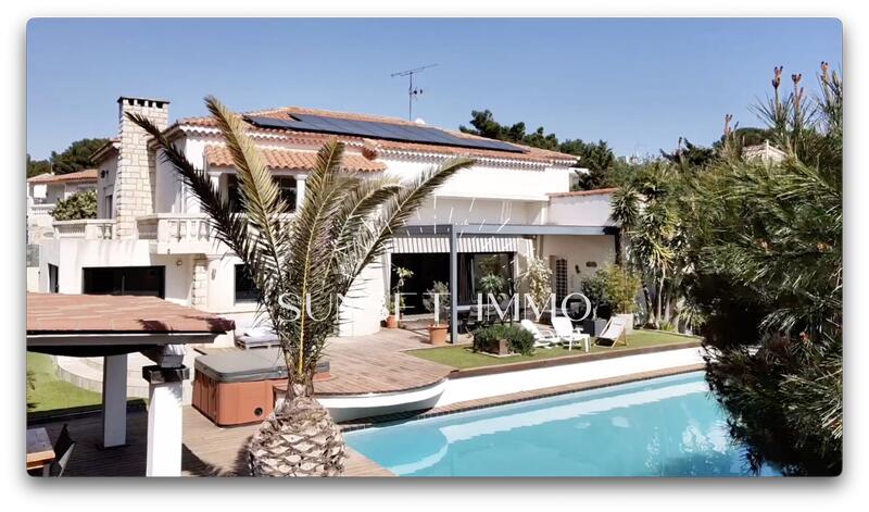 Maison - 273 m² - 7 pièces