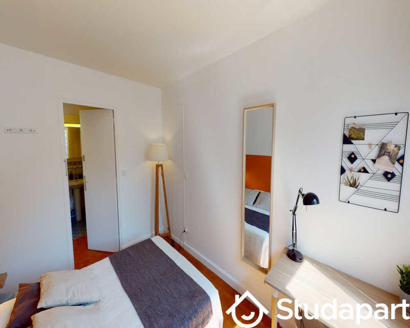 Chambre - 50 m² - 1 pièce