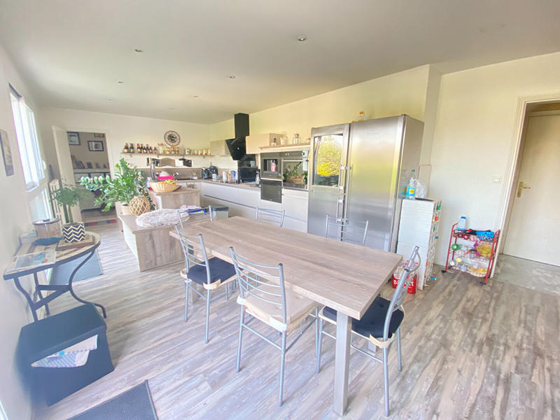 Maison - 295 m² - 13 pièces