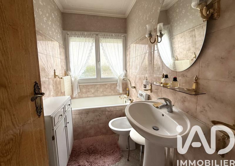 Maison - 88 m² - 5 pièces