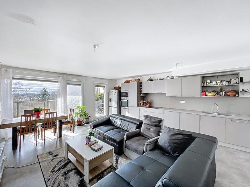 Appartement - 103 m² - 5 pièces