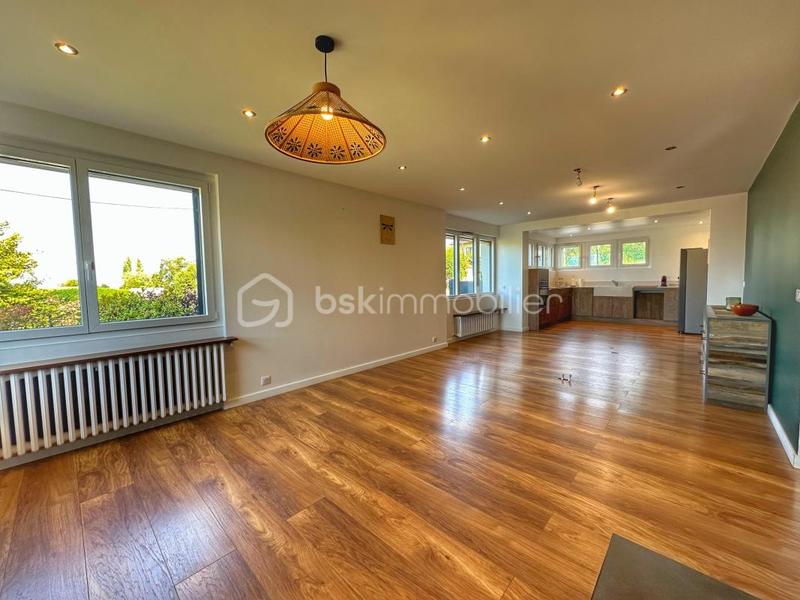 Propriété - 220 m² - 6 pièces