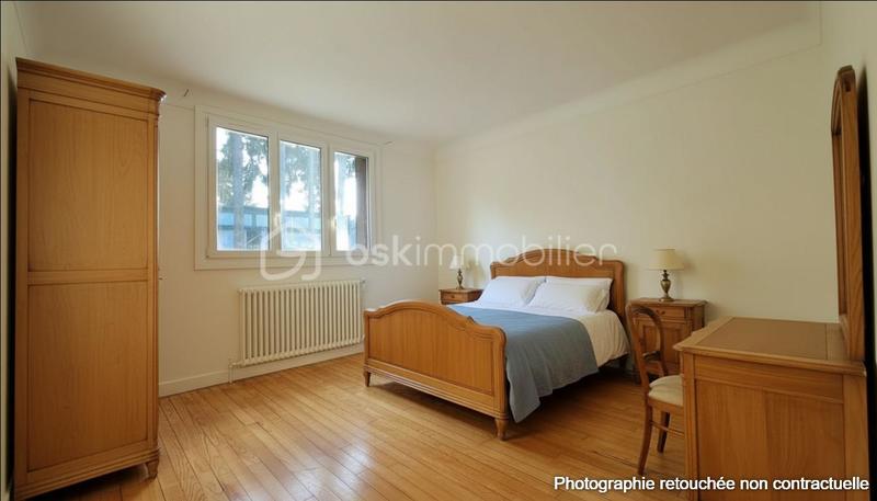 Propriété - 230 m² - 10 pièces