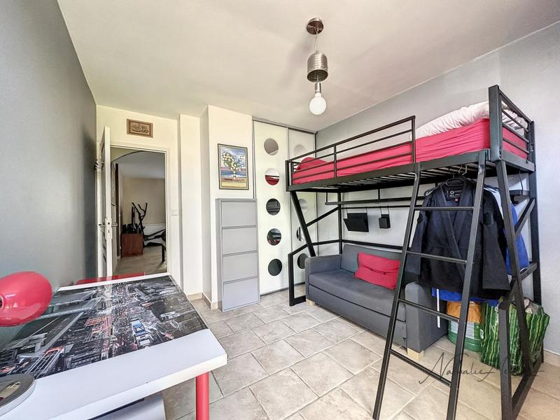 Appartement - 79 m² - 4 pièces