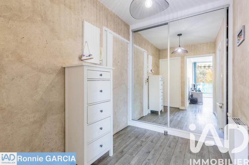 Appartement - 90 m² - 5 pièces