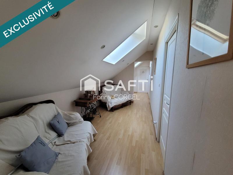 Maison - 165 m² - 8 pièces