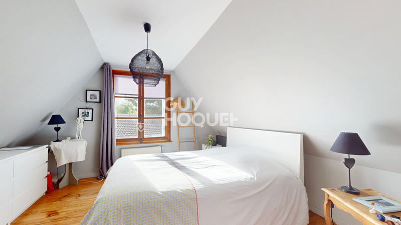 Maison - 95 m² - 5 pièces