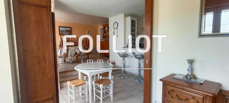 Maison - 200 m² - 8 pièces