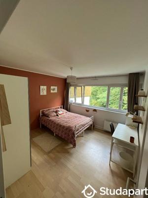 Chambre - 9 m² - 1 pièce