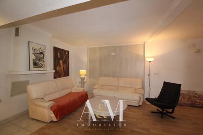 Appartement - 80 m² - 3 pièces