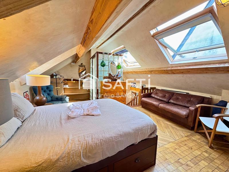 Appartement - 100 m² - 4 pièces