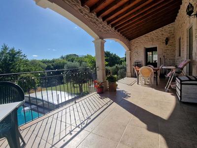 Demeure - 175 m² - 5 pièces