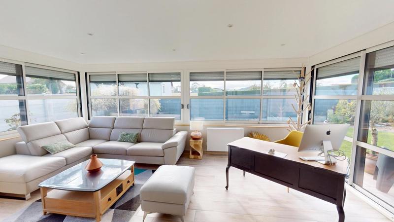 Pavillon - 180 m² - 8 pièces