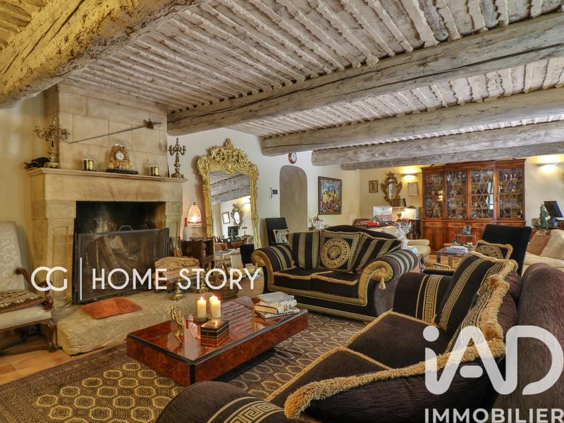 Maison - 788 m² - 18 pièces