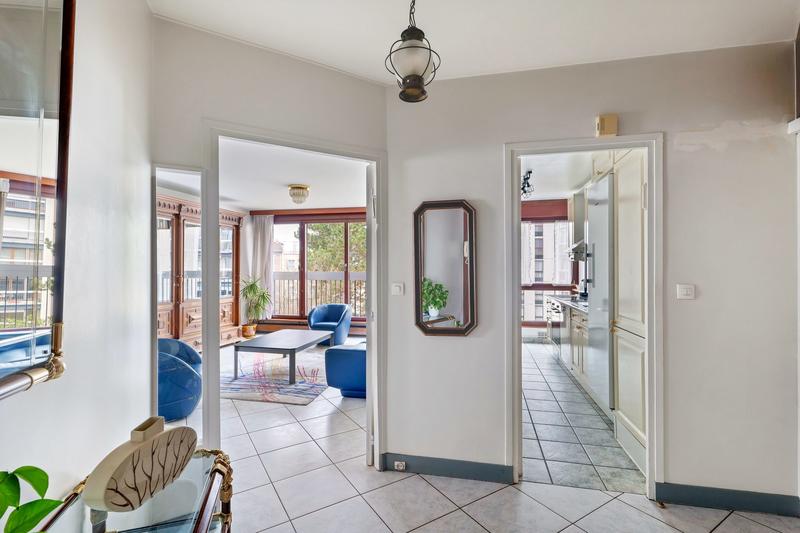 Appartement - 100 m² - 5 pièces