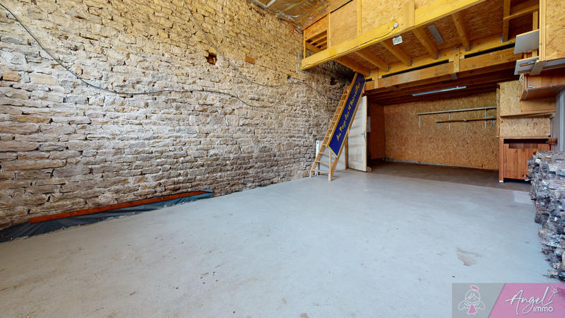 Maison - 203 m² - 8 pièces