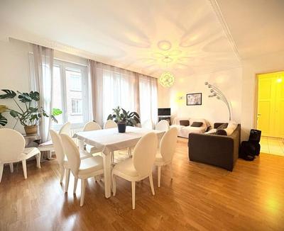 Appartement - 101 m² - 4 pièces