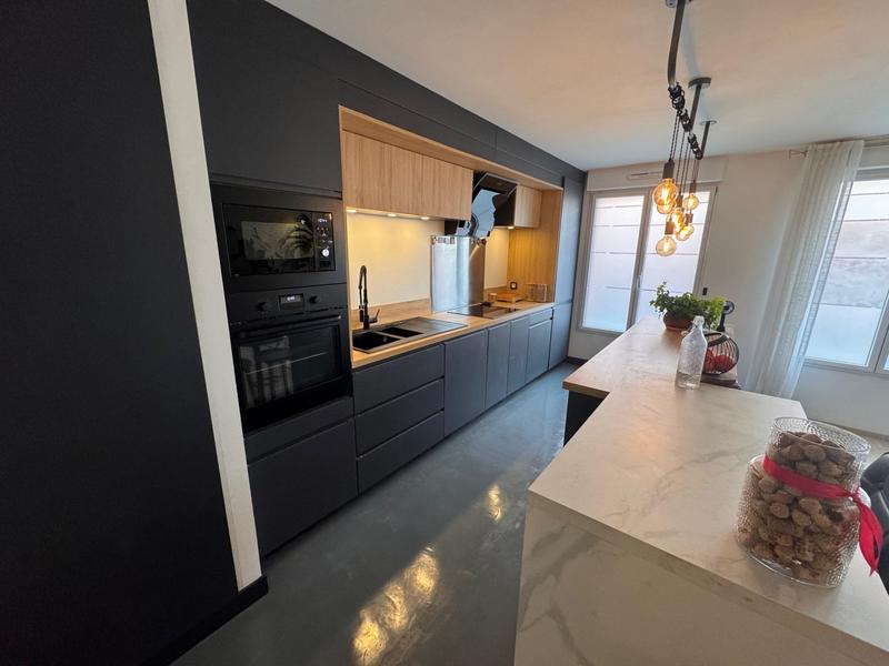 Appartement - 70 m² - 3 pièces