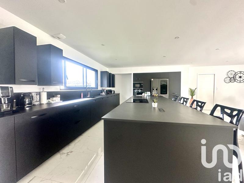 Maison - 137 m² - 4 pièces