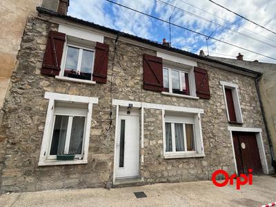 Maison - 108 m² - 4 pièces