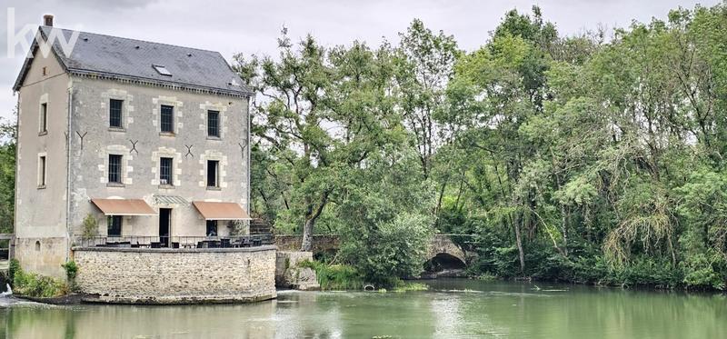 Moulin - 500 m² - 14 pièces