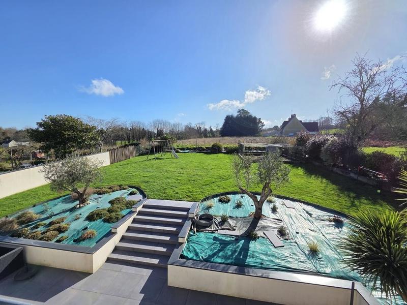 Maison contemporaine - 162 m² - 7 pièces