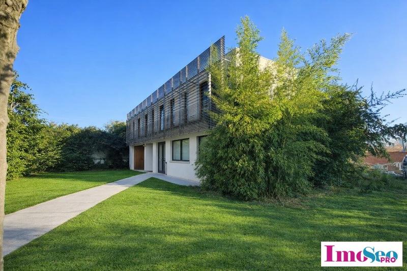 Local commercial - 310 m²