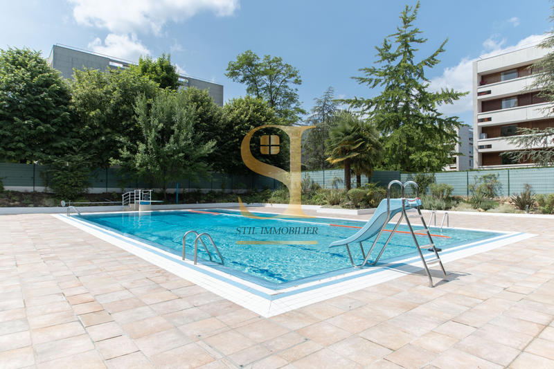 Appartement - 91 m² - 5 pièces