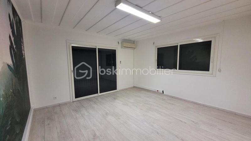 Bureau - 140 m² - 6 pièces