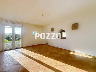 Maison - 139 m² - 6 pièces