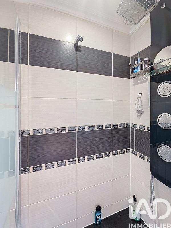 Maison - 223 m² - 5 pièces