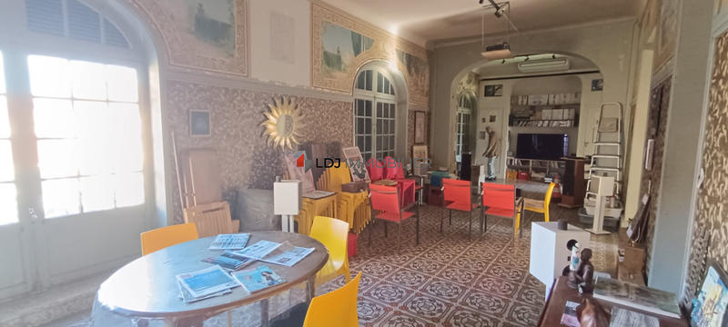 Maison ancienne - 510 m² - 13 pièces