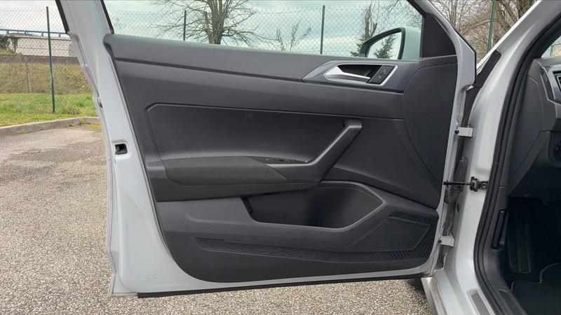 Volkswagen Polo VI 1.0 Tsi 115 R-Line