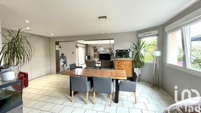Maison - 166 m² - 7 pièces