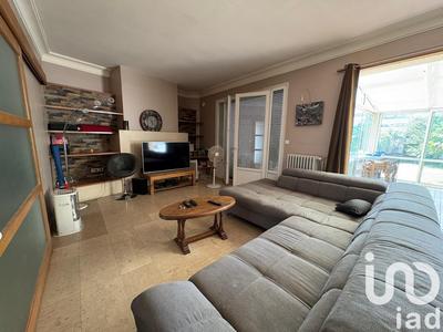 Maison de ville - 273 m² - 9 pièces