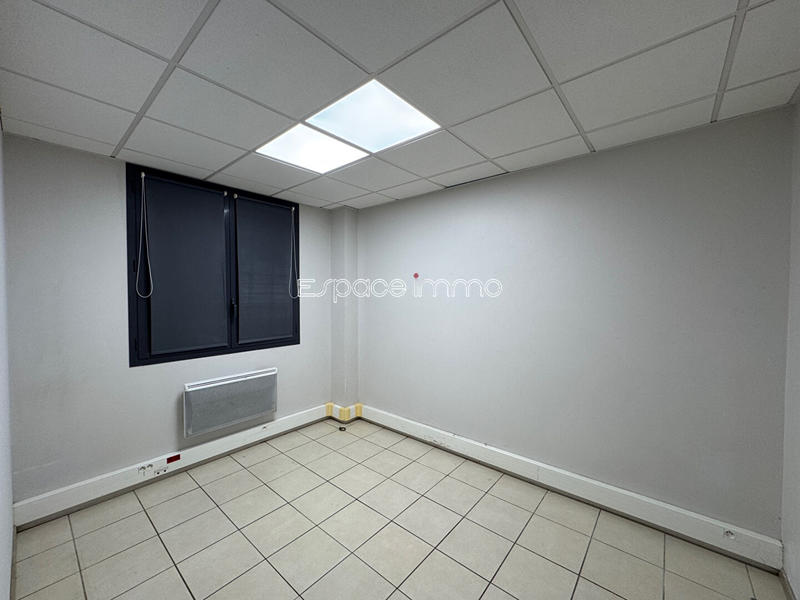 Local commercial - 227 m²