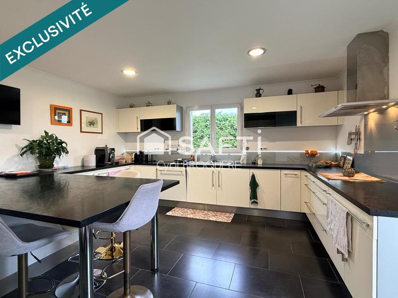 Maison - 140 m² - 5 pièces