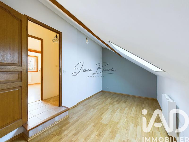Maison - 85 m² - 4 pièces