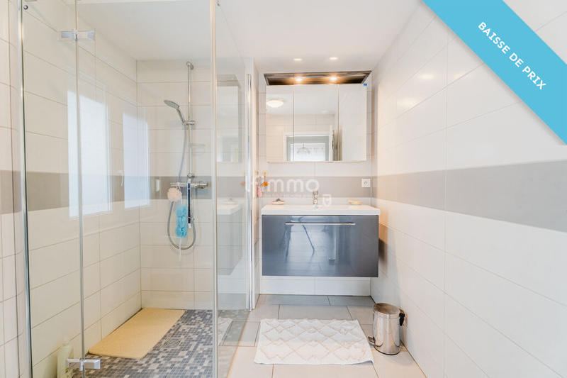 Maison - 216 m² - 6 pièces