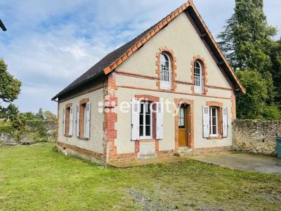 Maison - 102 m² - 5 pièces