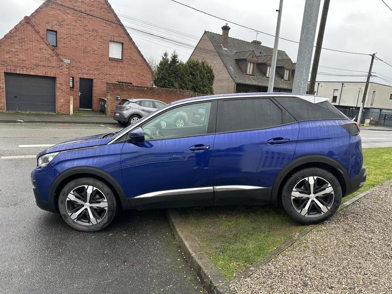Peugeot 3008 Allure 1.5 BlueHDI 130 Eat8 Bleu Magnetic