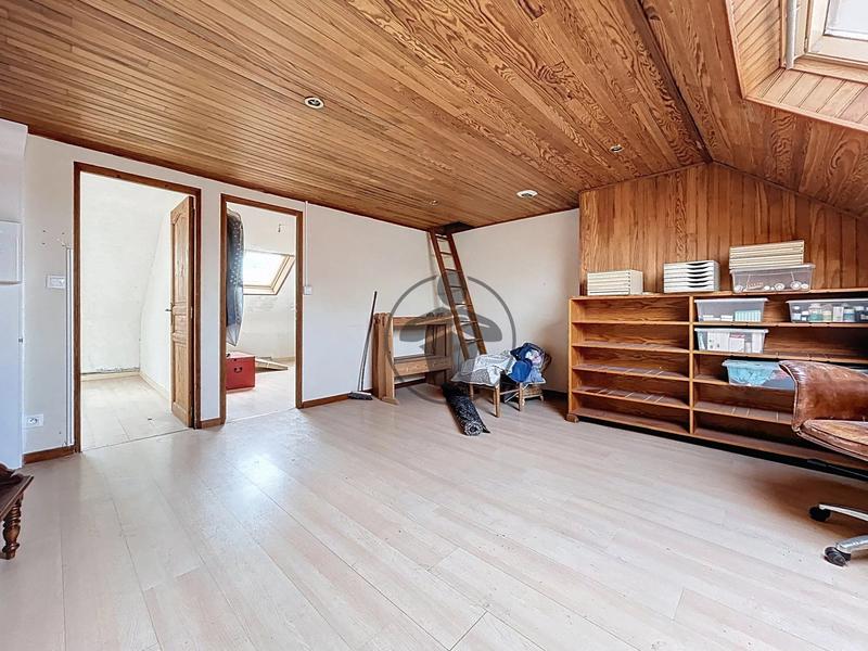 Bureau - 145 m² - 7 pièces