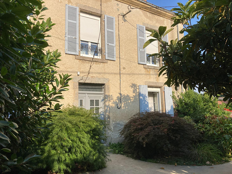 Maison - 198 m² - 8 pièces
