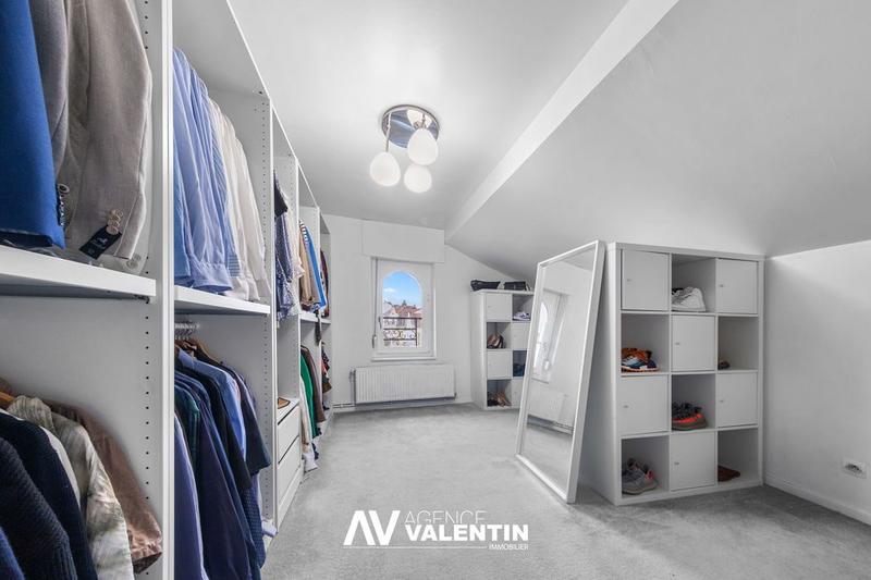 Appartement - 112 m² - 6 pièces