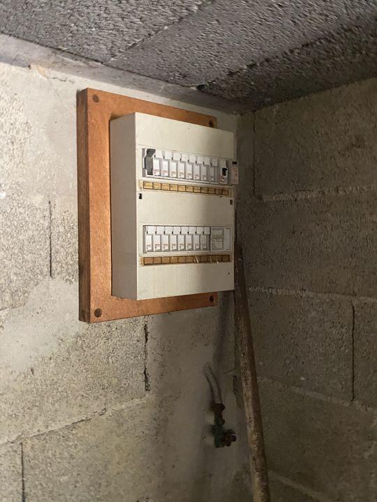 Pavillon - 90 m² - 4 pièces