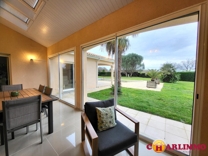 Maison traditionnelle - 208 m² - 5 pièces