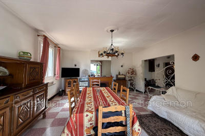 Maison - 92 m² - 1 pièce