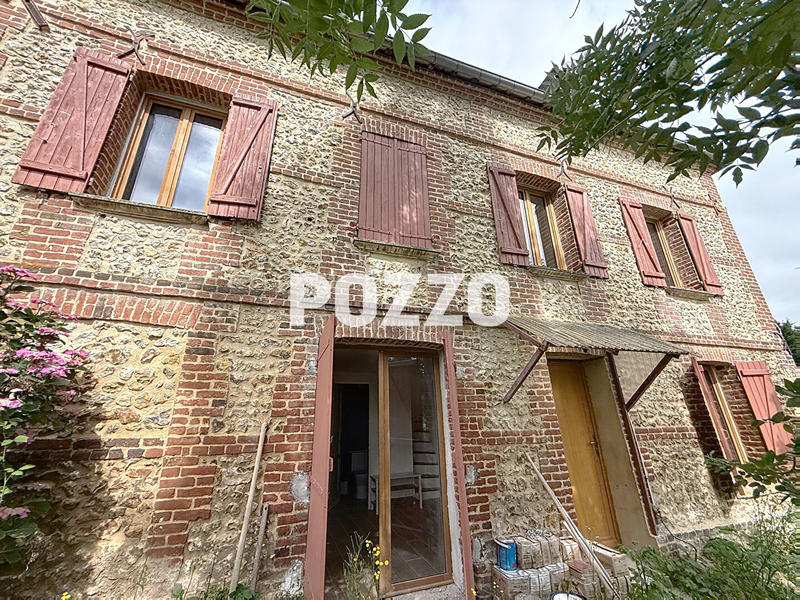 Maison - 90 m² - 5 pièces