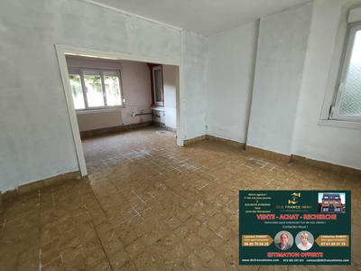Maison - 110 m² - 8 pièces