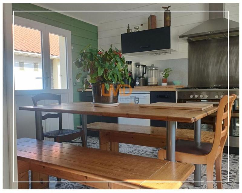 Maison - 194 m² - 7 pièces